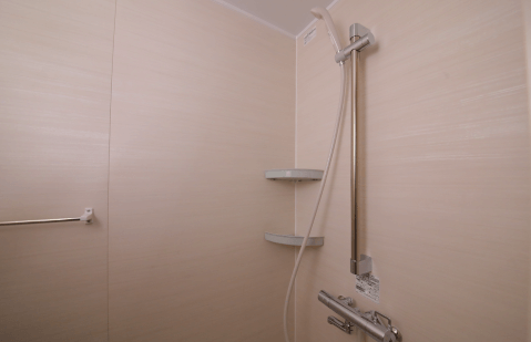 シャワールーム、トイレ